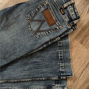 Women’s Wrangler Flare Jeans (Tall) 25x34